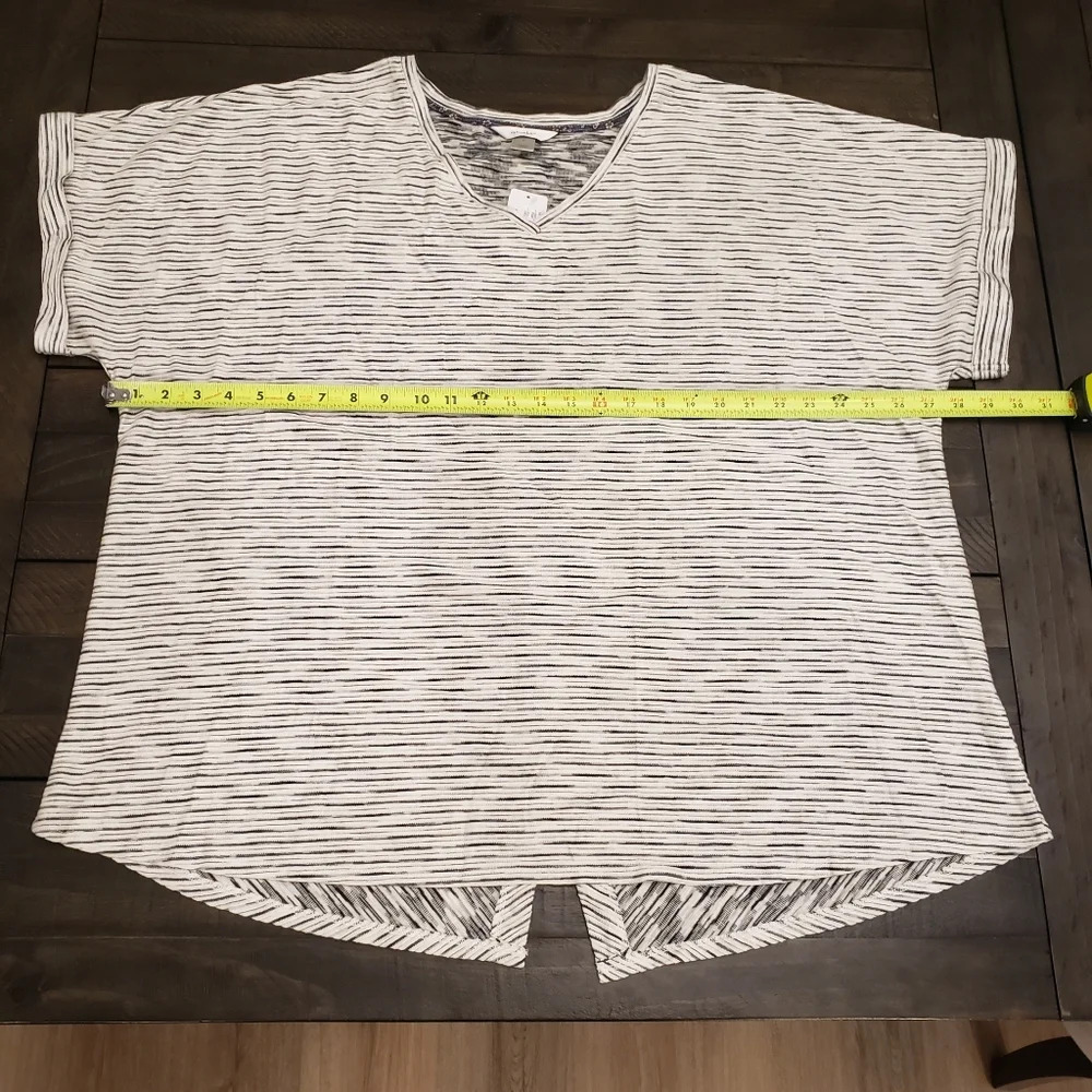 Button Back Space Dye V-neck Top CJ Banks Plus Size 3X - Picture 8 of 10